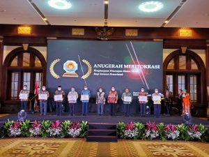 Pemprov Kepri Terima Anugerah Meritokrasi dengan Predikat ‘Baik’