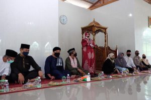 Rahma Hadiri Peringatan Isra Miraj di Masjid Quba
