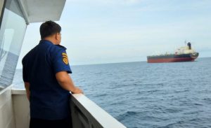 Kapal Tanker Pembawa Minyak dari Medan Rusak di Perairan Bintan