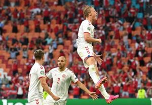 Denmark Menang Telak, Wales Tim Pertama Tersingkir di Fase 16 Besar Euro 2020/2021