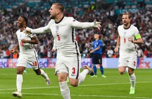 Final Euro 2020: Luke Shaw Bawa Inggris Unggul 1-0 di Babak Pertama
