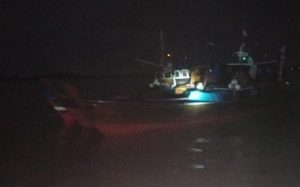 Tiga Kapal Nelayan Hanyut, Posmat TNI AL Turun Tangan