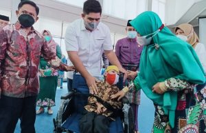 Penyandang Disabilitas di Bintan Dapat Alat Bantu dari PT Angkasa Pura II