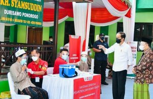 Presiden Jokowi Menargetkan 70 Persen, Vaksinasi di Kepri Sudah 76,65 Persen