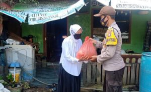 Siti Badriyah Dapat Bantuan Sembako dari Jajaran Polres Bintan