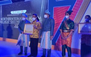 Pemprov Kepri Panen Penghargaan, Ansar Ahmad Terima Anugerah dari Kemendikbud dan SKK Migas