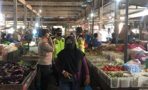 Jelang Nataru 2022, Polres Bintan Memperketat Prokes di Pasar