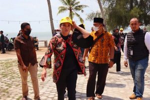 Cen Sui Lan: Pembangunan Jalan Tepi Pantai Tanjung Ambat Masuk Program KOTAKU