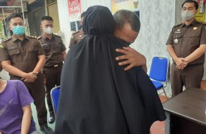 Penghujung Kisah Pilu Nopriani Penerima RJ, Tinggalkan Suami di Tahanan, Bawa Tiga Anak ke Kampung Halaman