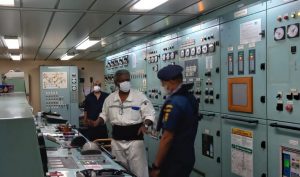 Kapal Patroli PPLP Tanjunguban Periksa Kapal Asing Tujuan India di Tengah Laut