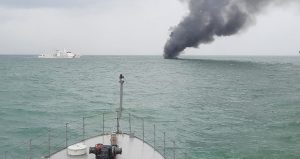 KLM Bintang Surya dari Singapura Terbakar di Perairan Pulau Nipah, Nakhoda Meninggal