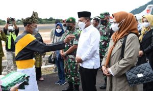 MTQ 2022 Kepri di Anambas, Gubernur Kepri Disambut dengan Ritual Adat Melayu di Letung