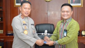 GM PT Garuda Menyosialisasikan Program Penerbangan ke Kapolda Kepri