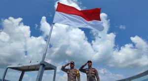 Polsek Bintan Timur Patroli ke Pulau Terdepan NKRI Menyambi Berbagi Sembako