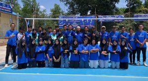 Turnamen Voli Tarung Antarkampung AHY Cup di Teluk Bintan Dimulai