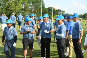 Total Hadiah Rp10 Miliar, Ansar Buka Turnamen Golf Apindo Kepri
