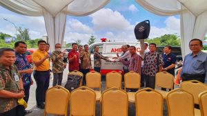 Yayasan BKAG Batam Pun Dapat Bantuan Hibah Ambulans dari Cen Sui Lan