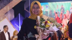 Dekranasda Kepri Mempromosikan Kain Tradisional Melayu Melalui Fashion Show