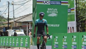 Almy Hanggara Anggota Polres Bintan Juara Tour de Bintan 2022