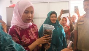 Produk Sentra Kerupuk Ikan di Bintan Menembus Pasar Sumbar dan Riau, Omzetnya Puluhan Juta