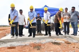 Bamsoet Melakukan Ground Breaking Pembangunan Sirkuit Balap Blackstone Bengkong Golden City di Batam