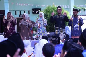 Memperingati Hari Pahlawan, Hafizha Ajak Siswa Dekat dengan Pustaka Keliling
