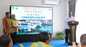 Aunur Rafiq Meresmikan Hotel Tanjung Gelam, Tarif Menginap Murah Banget