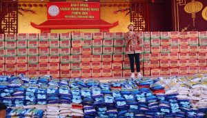 Imlek 2023, Cen Sui Lan Berbagi Ribuan Paket Sembako di Bintan dan Tanjungpinang