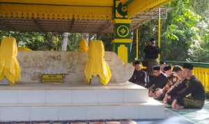 Peringatan Hari Jadi Ke-239 Kota Tanjungpinang, Pejabat Ramai-ramai Menziarahi Makam Para Leluhur