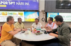 Tuntaskan Kepri Terang, Ansar Ahmad dan Aunur Rafiq Menemui Langsung GM PT PLN Riau-Kepri di Pekanbaru