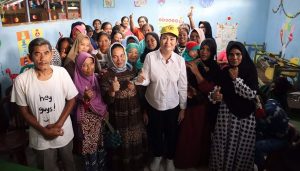 Cen Sui Lan Memprioritaskan Beasiswa untuk Siswa yang Tinggal di Ruli Kota Batam