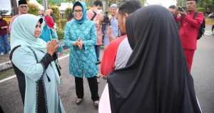 Wali Kota Tanjungpinang Berbagi Takjil di Pamedan