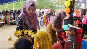 Aksi Ratusan Anak PAUD di Pentas Seni Budaya Membikin Elyza Riani Tercengang