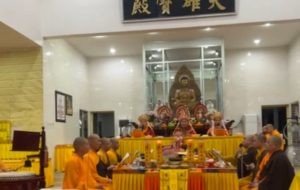 Rangkaian Hari Raya Waisak di Vihara Samudra Sasana Bintan Timur, Ada Tolak Bala dan Doa Arwah