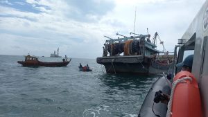 Nelayan Hanyut hingga Malaysia, Satpolairud Polres Bintan dan Tim Gabungan Jemput di Tengah Laut