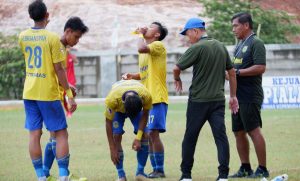 Bona Simanjuntak Jadi Pelatih Tim Porwil, Simak Jadwal Seleksi Pemain Sepak Bola Kepri Berikut