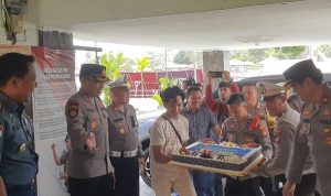 Kapolres Bintan Mendatangi Mako Lanal Bintan, Bawa Kado Spesial