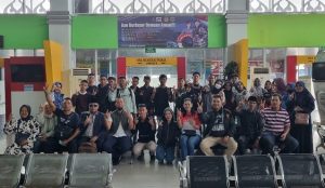 DPC Gerindra Tanjungpinang Memberangkatkan 21 Calon Mahasiswa UKRI