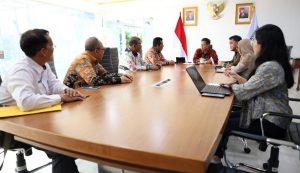 Ansar Ahmad Mengajak Bupati Karimun Menemui Menkes RI untuk Pengembangan RS Tanjungbatu