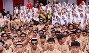 Upacara Sumpah Pemuda 2023 di Kepri Meriah, Gubernur dan Istri Mengenakan Pakaian Adat Melayu