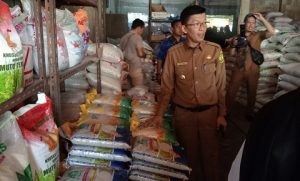 Pj Wali Kota Tanjungpinang Minta Distributor Menjual Beras Seharga Rp56 Ribu Per 5 Kg