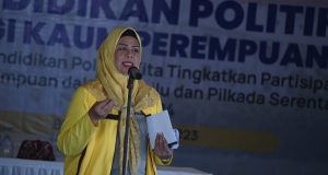 Politisi Golkar Hj Dewi Kumalasari Berbagi Ilmu Politik kepada Kaum Perempuan