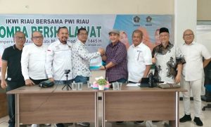 Raja Isyam Azwar Jadi Plt Ketua PWI Riau Menggantikan Zulmansyah Sekedang