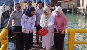 Gubernur Kepri Meresmikan Proyek Ponton HDPE Senilai Rp2,3 Miliar di Pelabuhan Pantai Indah Kijang