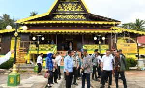 Pulang dari Natuna, Ansar Ahmad Langsung ke Pulau Penyengat untuk Pemugaran Balai Adat