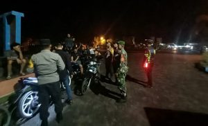 Polres Bintan Bersama TNI Merazia Kendaraan dan Remaja Nongkrong