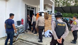 Logistik Pengganti untuk Pemilu 2024 Tiba, Polres Bintan Langsung Melakukan Pengawalan