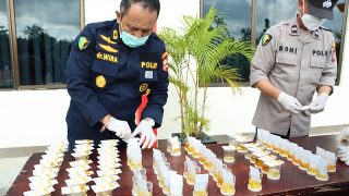 Divisi Propam Mabes Polri Cek Urine 136 Personel Polres Bintan
