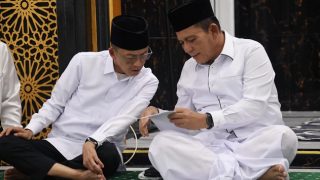 Ansar Ahmad Berbuka Puasa Bersama di Masjid Nurussa’adah Tanjungpinang, Serahkan Bantuan Rp57 Juta