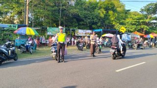 Satlantas Polres Bintan Beri Pelayanan di Lokasi Bazar Ramadan, Patroli Aksi Balap Liar